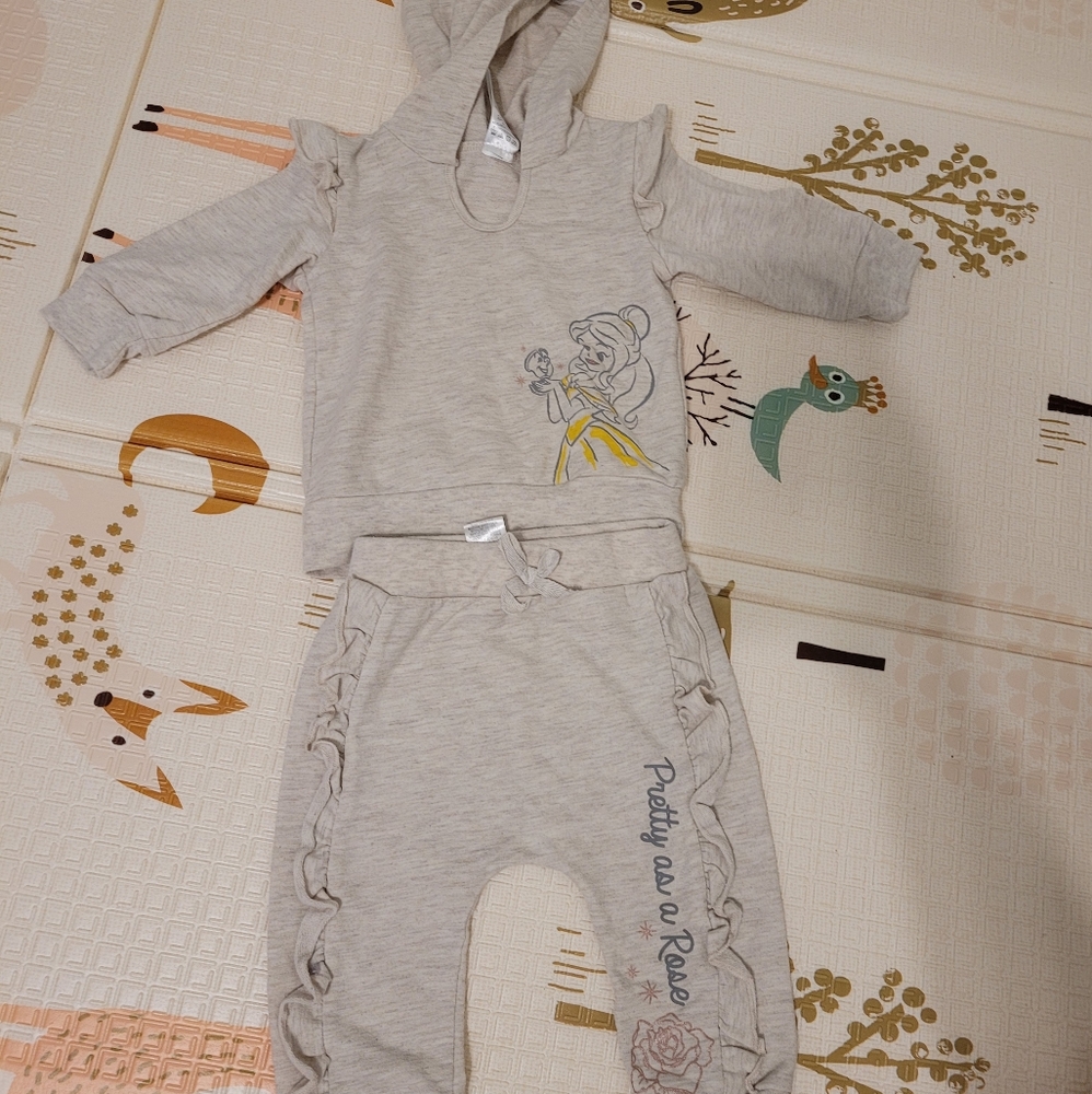 Disney 2 piece set